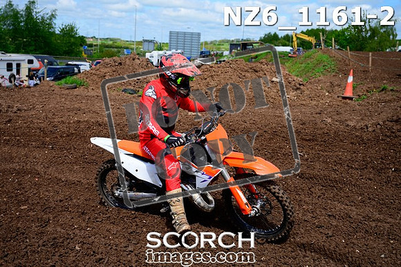 NZ6_1161-2