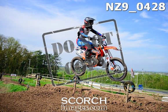 NZ9_0428