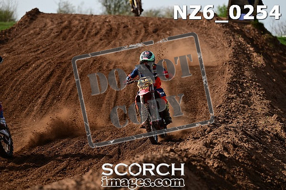 NZ6_0254