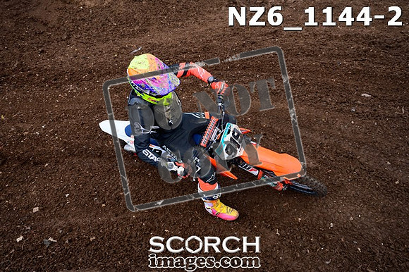 NZ6_1144-2