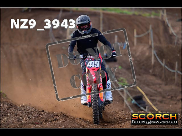 Experts-089