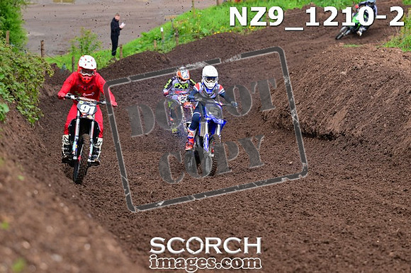 NZ9_1210-2