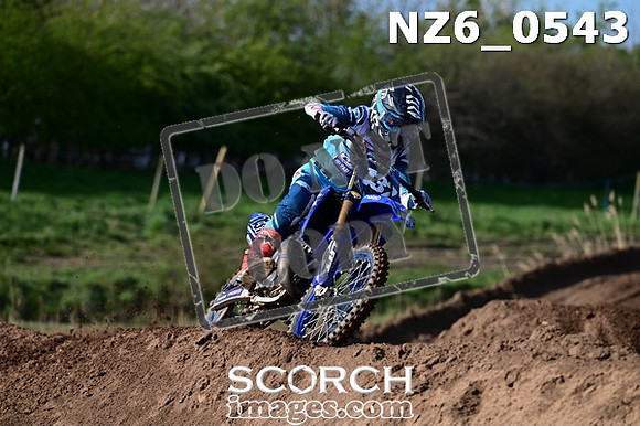 NZ6_0543