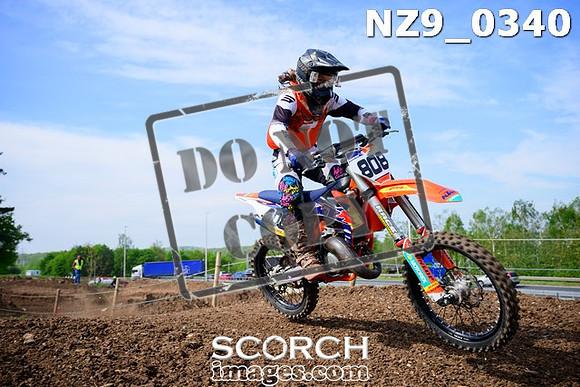 NZ9_0340