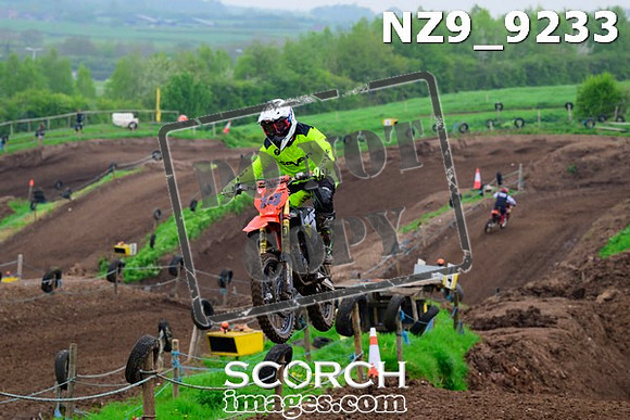 NZ9_9233