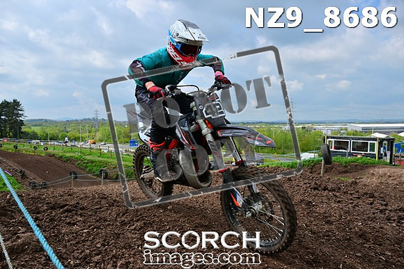 NZ9_8686