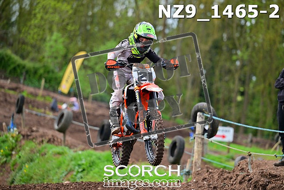 NZ9_1465-2