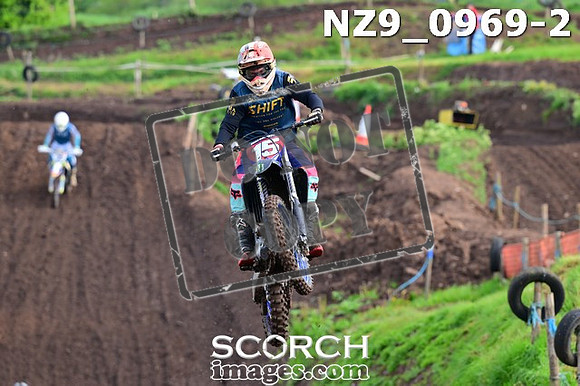 NZ9_0969-2