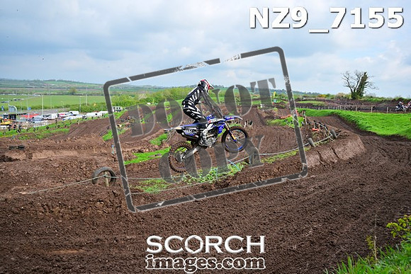 NZ9_7155
