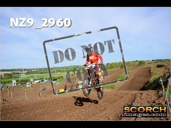 Experts-158