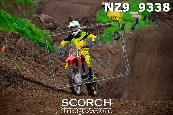 NZ9_9338