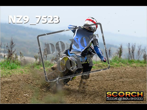 Experts-070