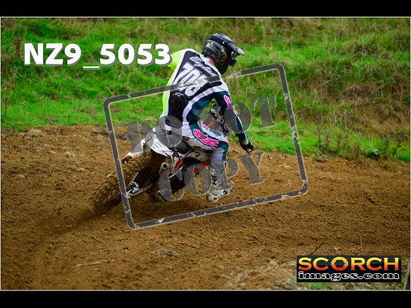 Experts-074