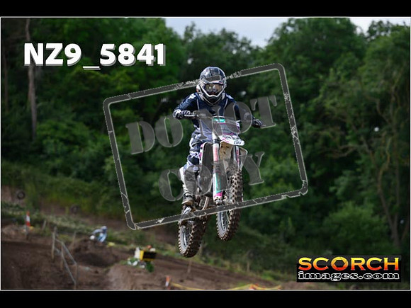 Experts-093