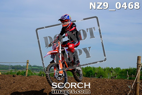 NZ9_0468
