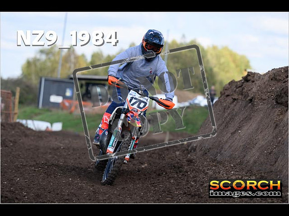 Experts-327