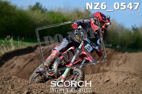 NZ6_0547