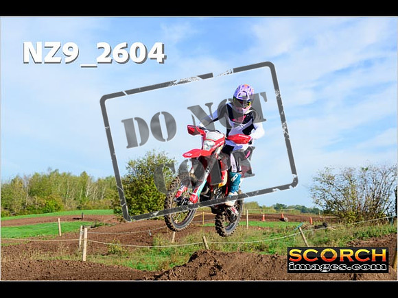 Experts-057