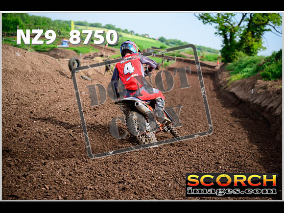Experts-092