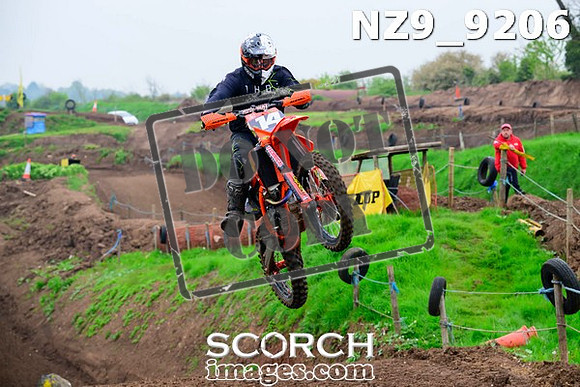 NZ9_9206