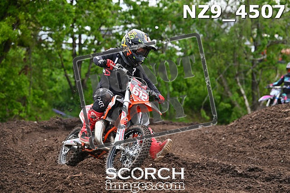 NZ9_4507