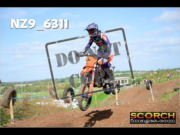 Experts-159