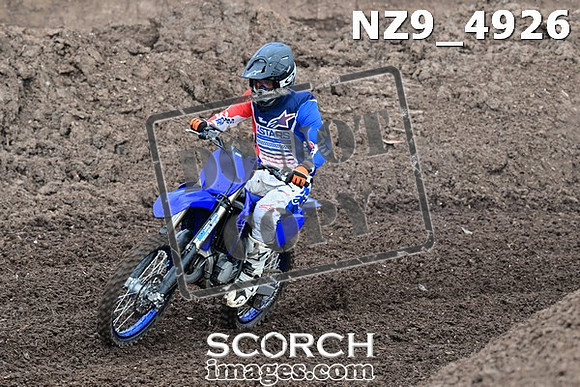 NZ9_4926