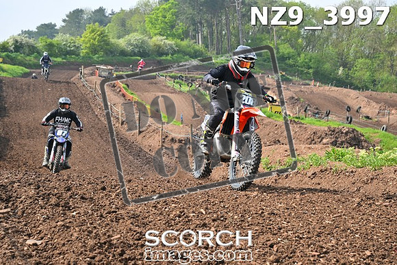 NZ9_3997