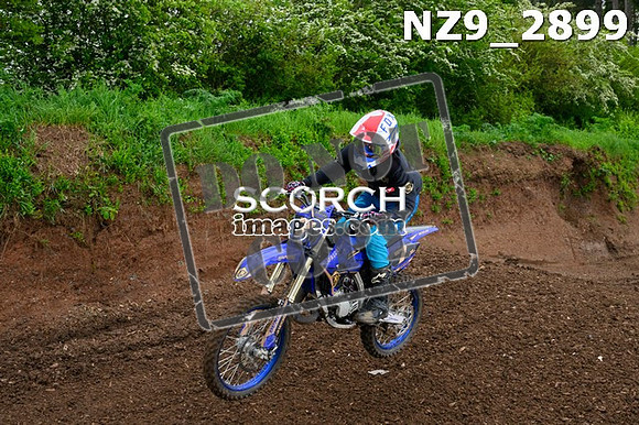 NZ9_2899