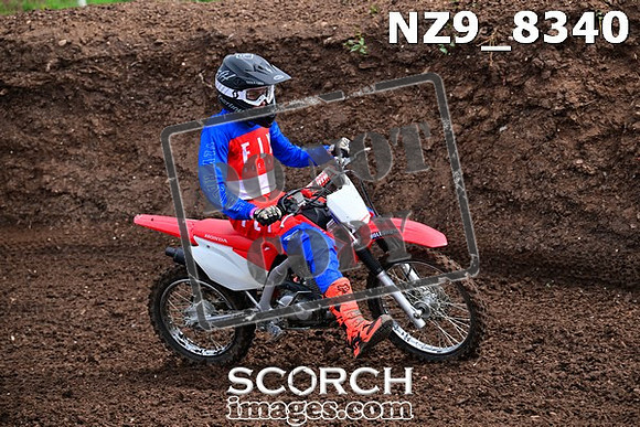 NZ9_8340