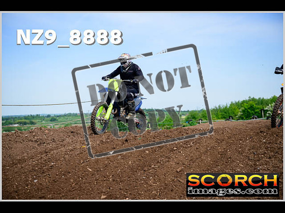 Intermediate Green-016
