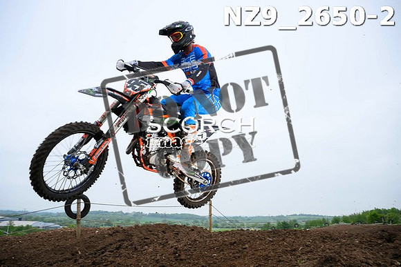 NZ9_2650-2