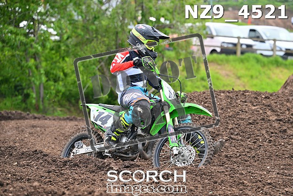 NZ9_4521