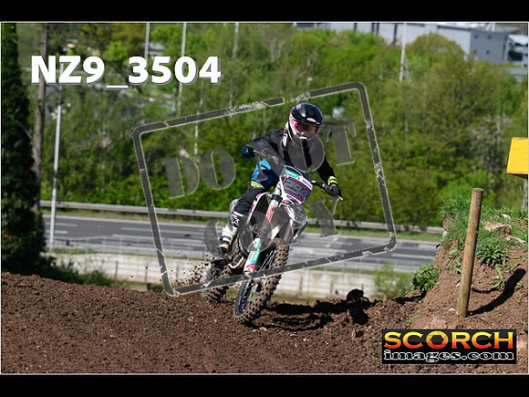Experts-109