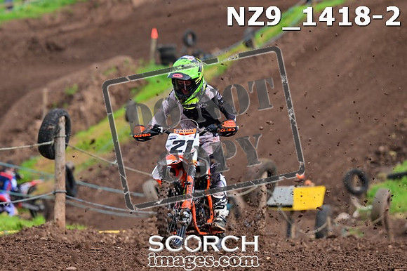 NZ9_1418-2
