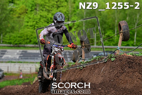 NZ9_1255-2