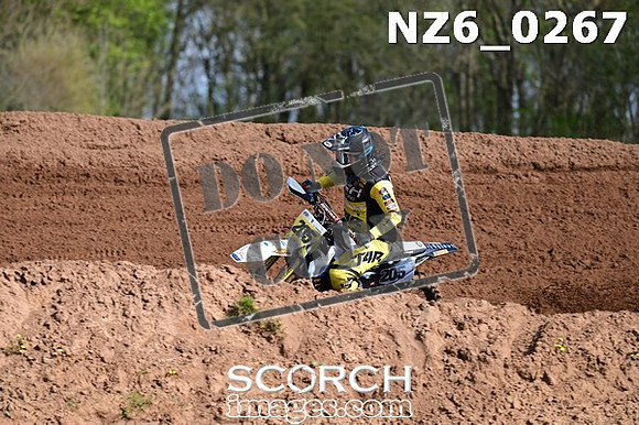 NZ6_0267