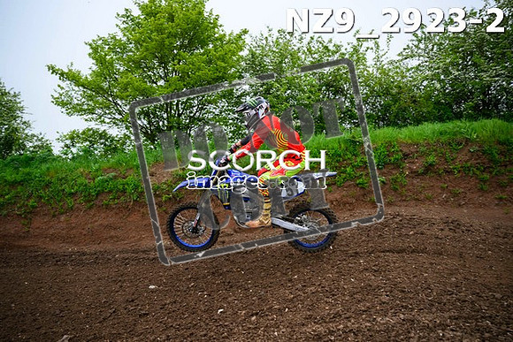 NZ9_2923-2