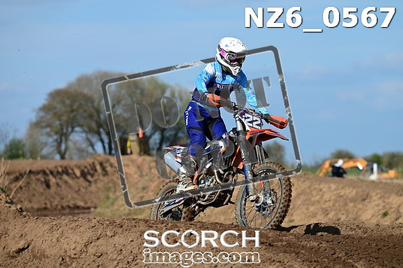 NZ6_0567