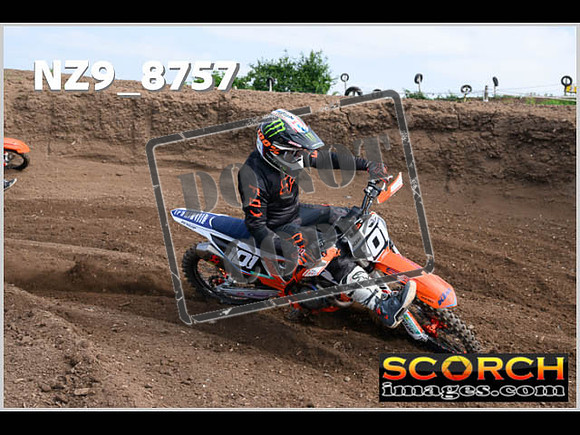 Apex Thur 08-Jun-043