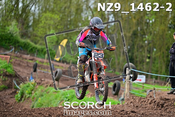 NZ9_1462-2