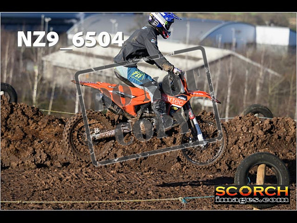 Experts-039