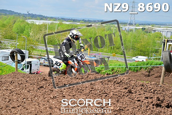 NZ9_8690