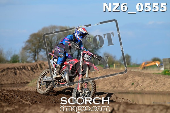 NZ6_0555