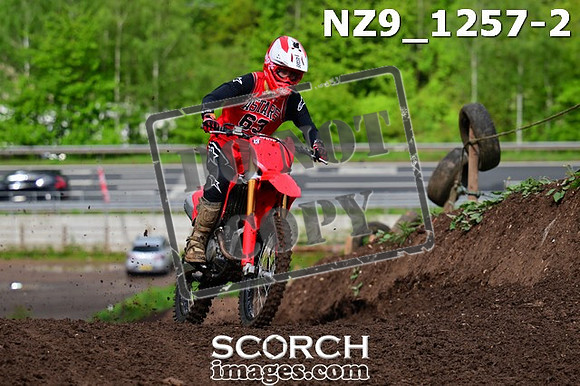 NZ9_1257-2