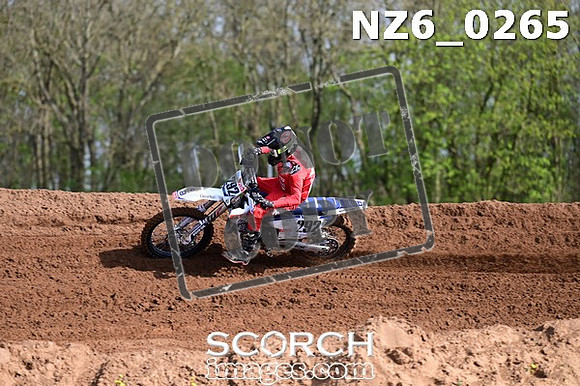 NZ6_0265