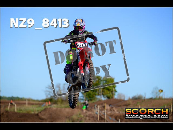 Experts-175
