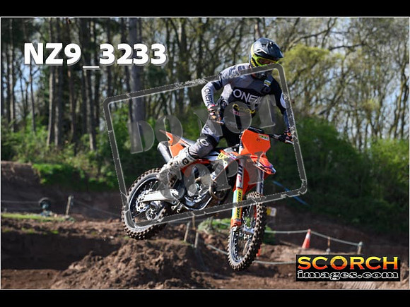 Experts-092
