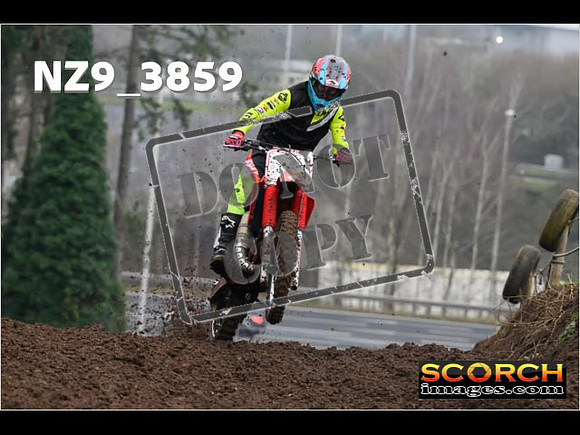 Experts-054