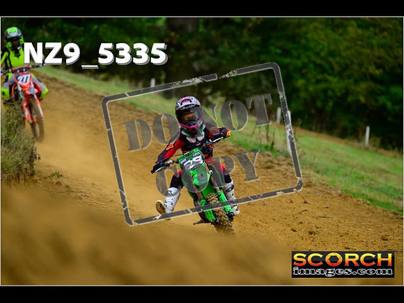 85's-033